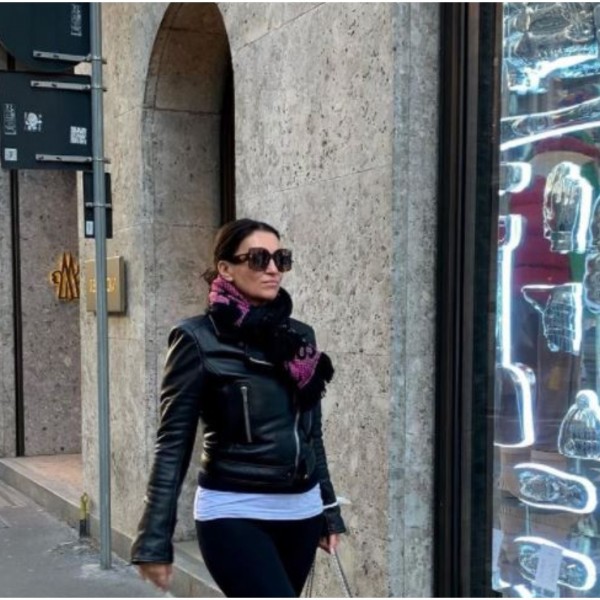 Стил на денот: Чизмите на Нина Бадриќ - ниски, удобни, а многу модерни