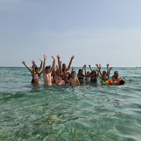 Уживање во Сивири со другарчињата: Летен камп на едукација и забава