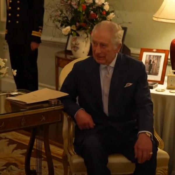 „Плачев цело време“: Се огласи кралот Чарлс откако му беше дијагностициран рак, откри што најмногу го трогнало