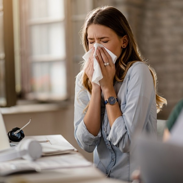 Имате настинка или алергија? Еве како да ги разликувате