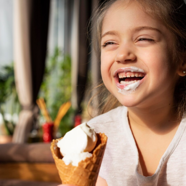 Колку сладолед смее да изеде детето дневно? Сè зависи од составот, обратете внимание на ова при купувањето