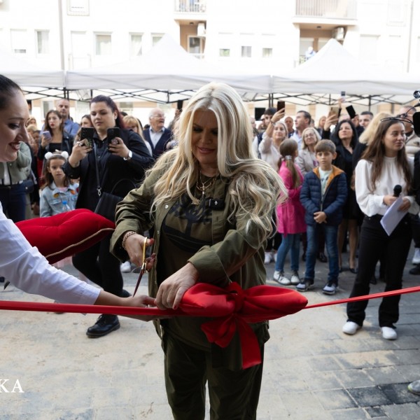 ЕЛЕНА ЛУКА ХОУМ им посака добредојде на станарите во новиот современ станбен објект Connect5+